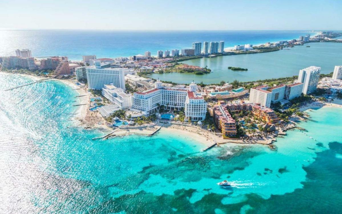 Depas Flamboyan Centro De Cancun D2 Екстериор снимка